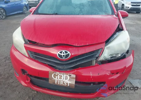 2013 Toyota Yaris Le из США, поврежденный, VIN JTDKTUD32DD543411